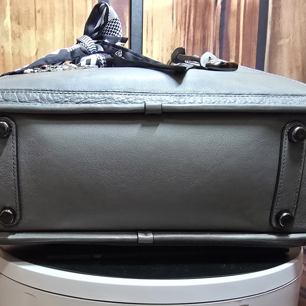 Coach Gray Dreamer Satchel-Top Line-EUC-FULL INCLUSION - Picture 7 of 16